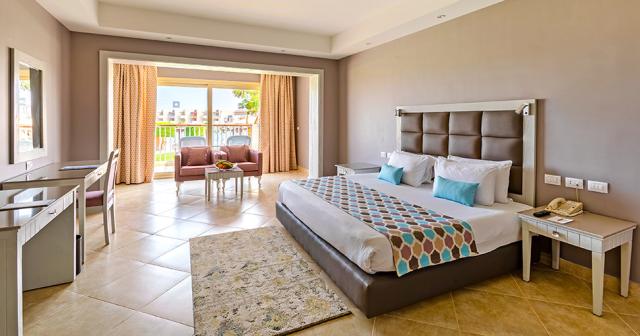 Sunrise-Crystal-Bay-Resort-DELUXE-ROOM-2020
