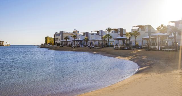 Sunrise-Crystal-Bay-Resort-BEACH3