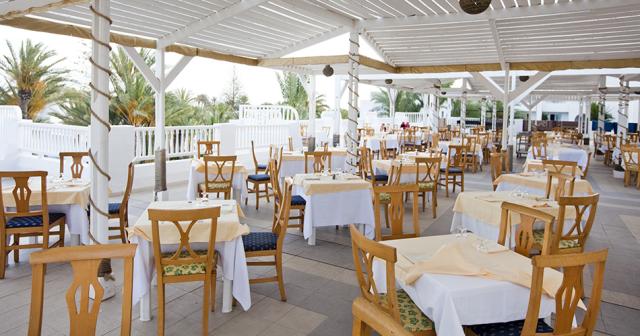 El-Mouradi-Djerba-Menzel-OUTSIDE-RESTAURANT
