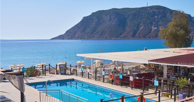Sacallis-Inn-POOL-02-2024