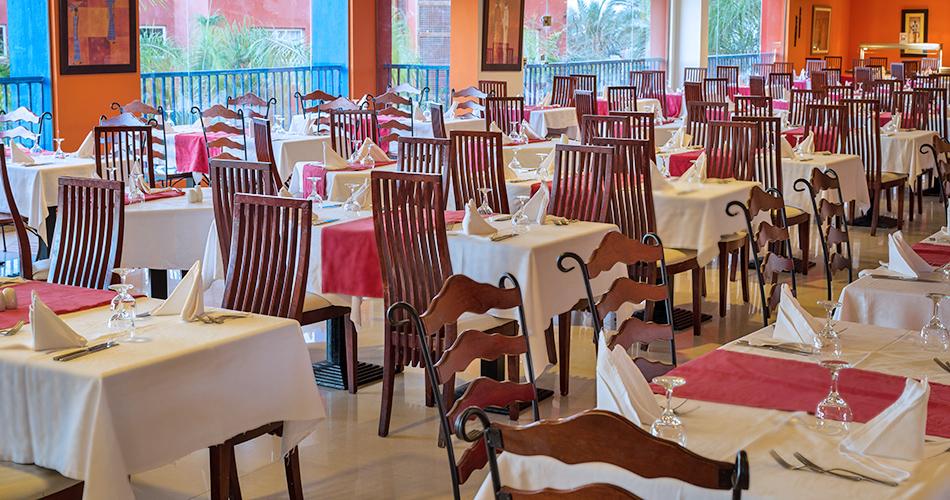 Aurora-Bay-Resort-RESTAURANT-2