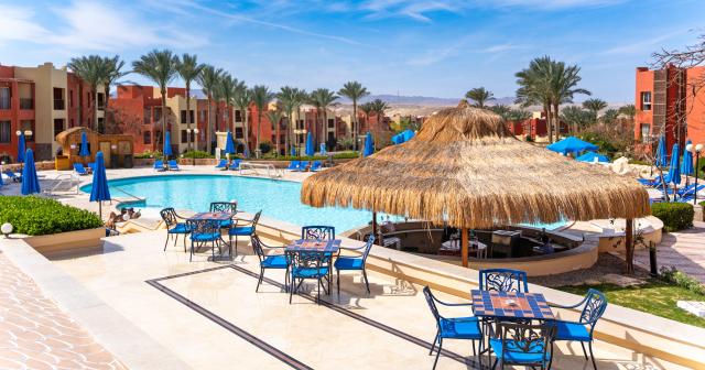 Aurora-Bay-Resort-POOL-2025
