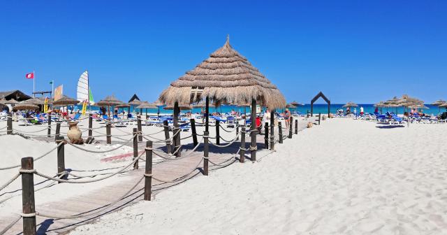 Fiesta-Beach-BEACH-2025-02