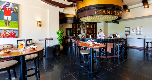 Three-Corners-Fayrouz-Plaza-Beach-Resort-2023-PEANUTS-BAR