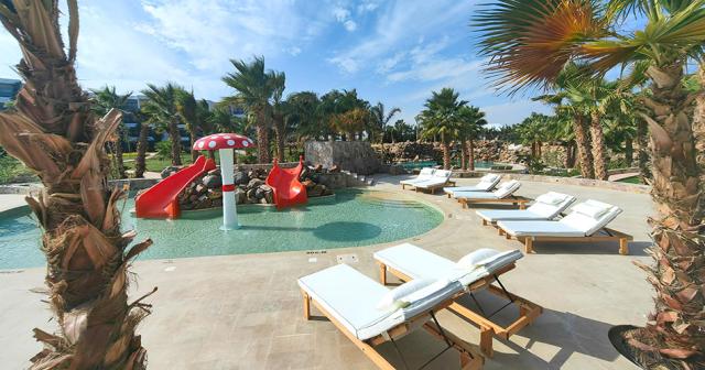 Fort-Arabesque-Resort-and-Spa-POOL-03-2022