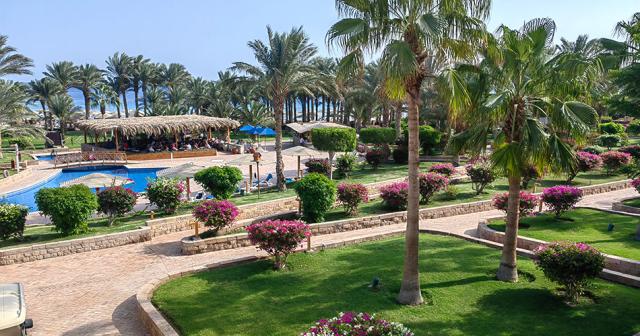 Fort-Arabesque-Resort-and-Spa-GARDEN-2022