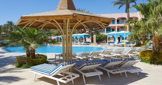 Le-Pacha-Resort-POOL2