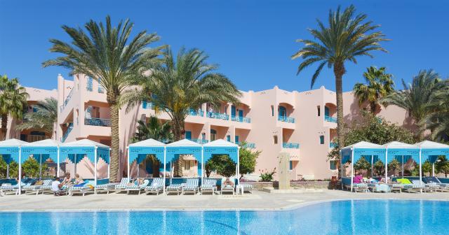 Le-Pacha-Hotel-2014-POOL-01