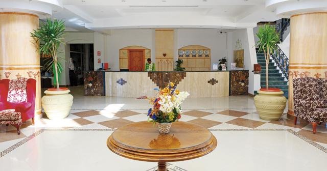 Blue-Reef-Resort-LOBBY