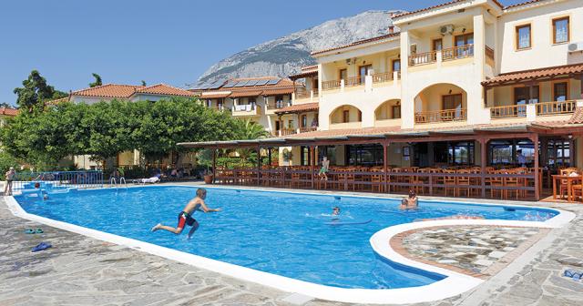 Kampos-Village-Resort-POOL