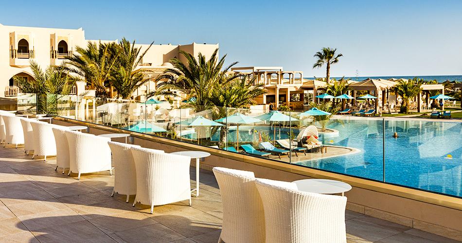 Magic-Hotel-Palm-Beach-Palace-TERRACE