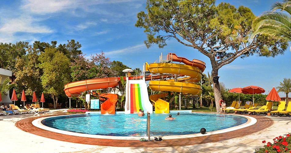 Club-Boran-Mare-Beach-WATERSLIDES-3