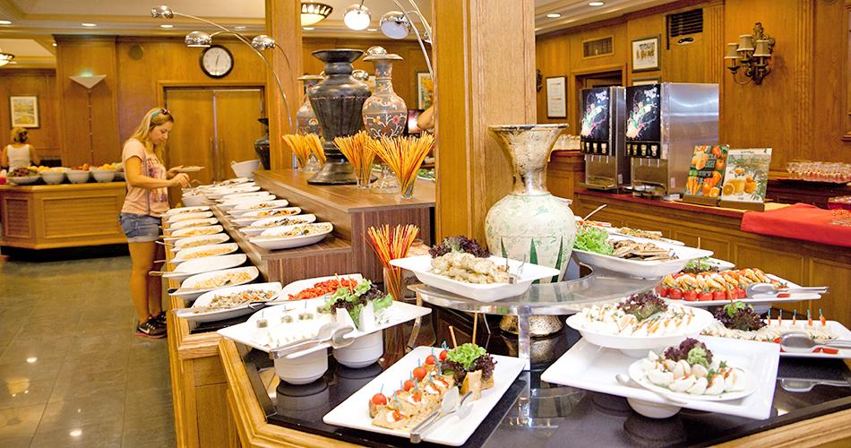 Club-Boran-Mare-Beach-FOOD