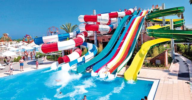Royal-Alhambra-Palace-WATERSLIDES