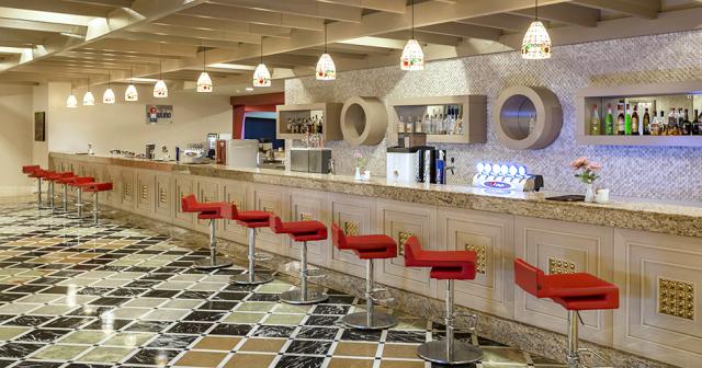 Royal-Alhambra-Palace-BAR-2