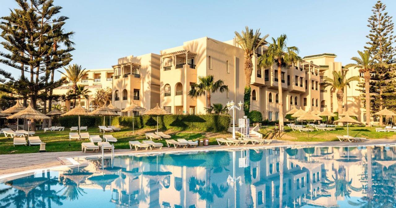 Royal-Kenz-2025-POOL-01