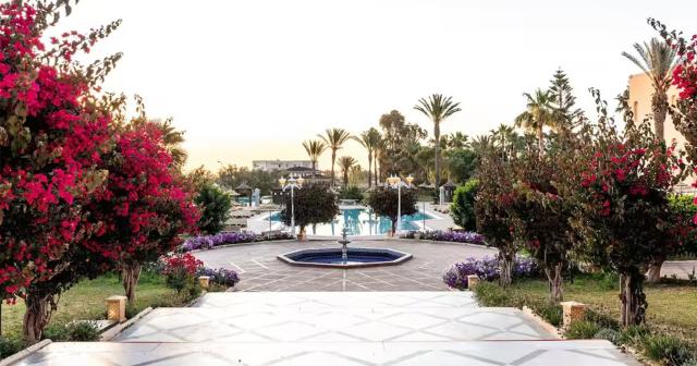 Royal-Kenz-2025-GARDEN-01