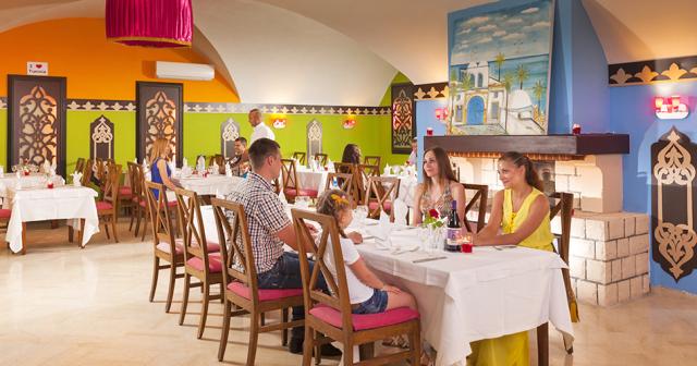 Magic-Hotel-Venus-Beach-and-Aquapark-RESTAURANT-2
