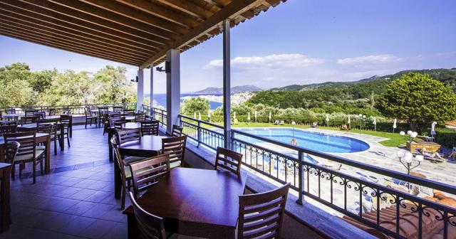 Arion-SWIMMING-POOL