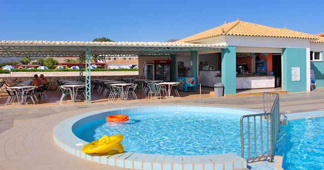 Astir-Palace-KIDS-POOL