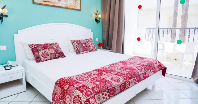 Nesrine-ROOM-03-2024