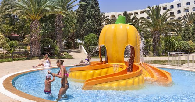 Magic-Hotel-Holiday-Village-Manar-and-Aquapark-KIDS-POOL