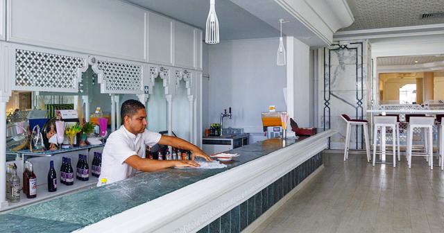 Vincci-Helios-Beach-LOBBY-BAR