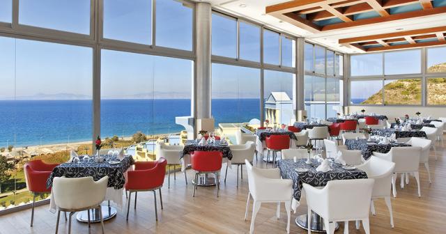 Atrium-Platinum-Luxury-Resort-Hotel-and-Spa-RESTAURANT-2020