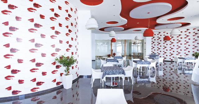 Atrium-Platinum-Luxury-Resort-Hotel-and-Spa-RESTAURANT