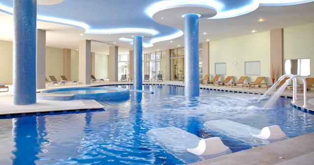 Atrium-Platinum-Luxury-Resort-Hotel-and-Spa-INDOOR-POOL2