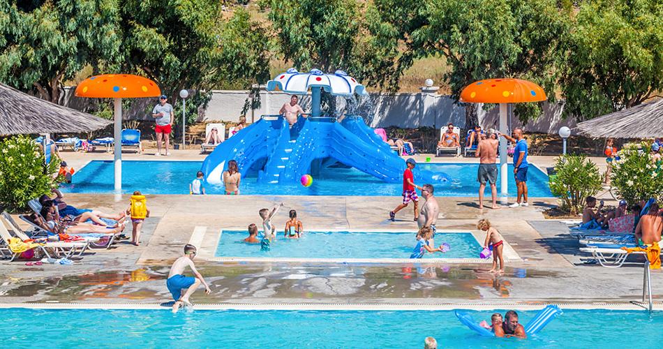 Akti-Beach-Club-POOL-2020-02