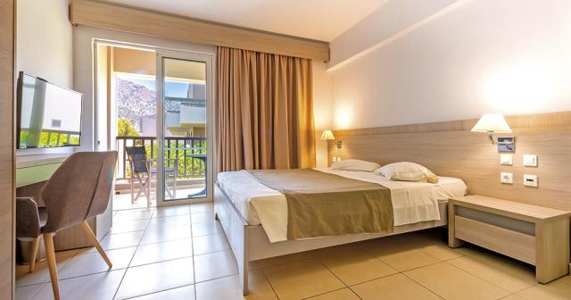 Akti-Beach-Club-STANDARD-ROOM-2020