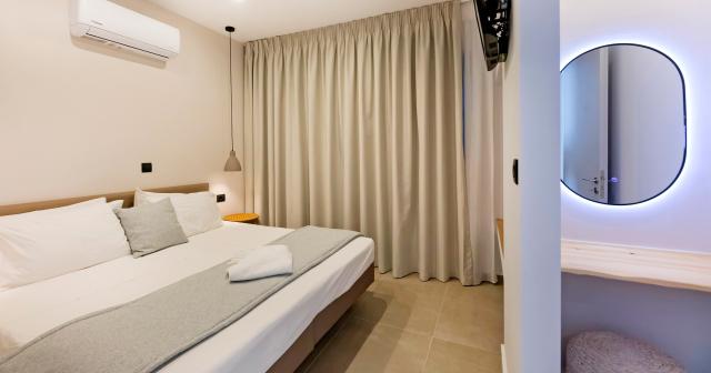 Bella-Vista-ROOM-2025-01