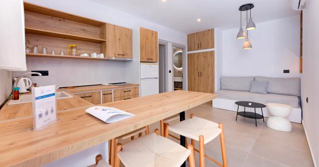 Bella-Vista-ROOM-2025-02