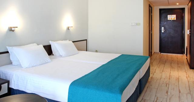 Meridian-ROOM-2020