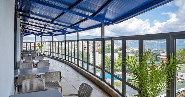 Meridian-ROOFTOP-RESTAURANT-2020-01