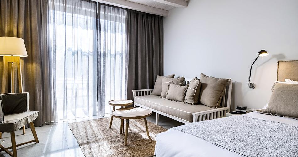 Caravia-Beach-Bungalows-ROOM-02-2024
