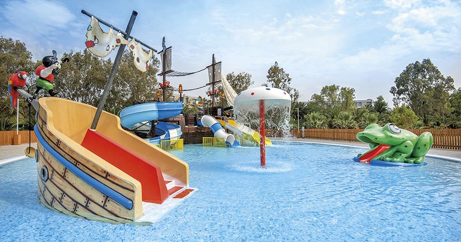 Caravia-Beach-and-Bungalows-KIDS-TOBOGAN