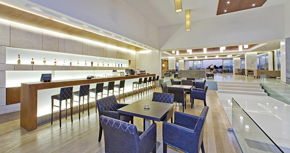 Caravia-Beach-and-Bungalows-BAR