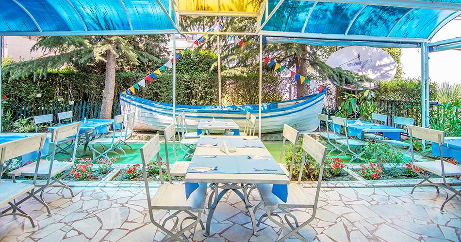 Elvira-RESTAURANT-GARDEN-2