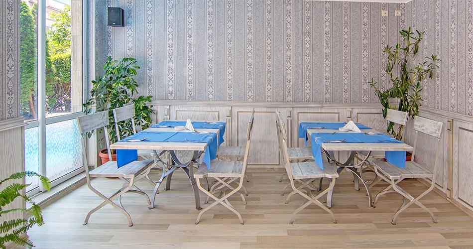 Elvira-RESTAURANT