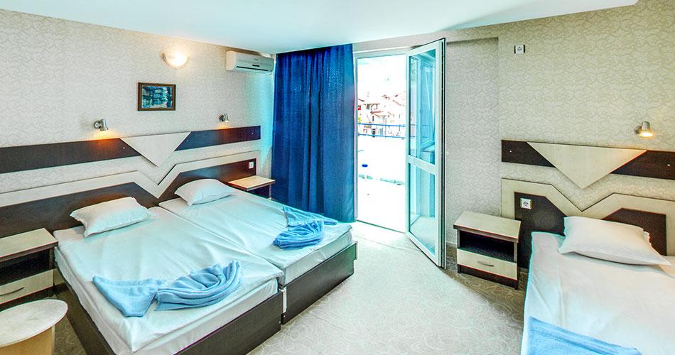 Elvira-2023-ROOM