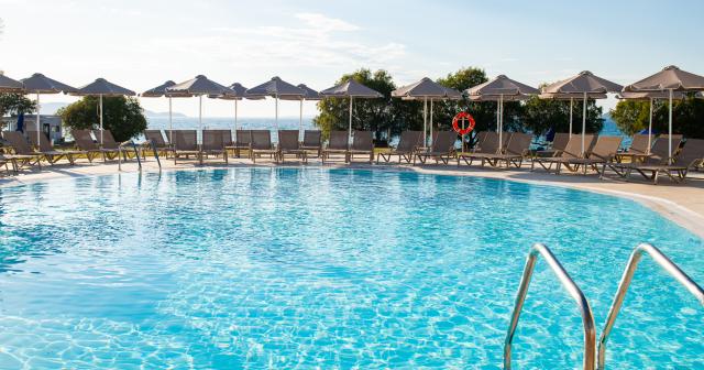 Aeolos-Beach-Hotel-2025-POOL-02