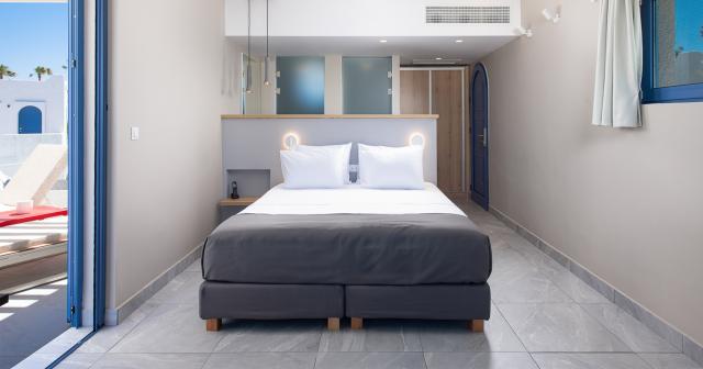 Aeolos-Beach-Hotel-2025-JUNIOR-SUITE-01