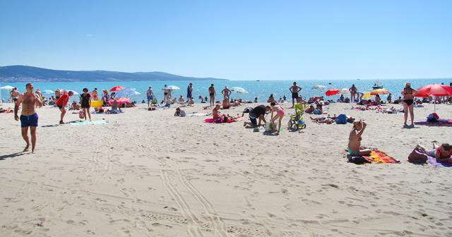 Galeon-Residence-and-Spa-BEACH-2
