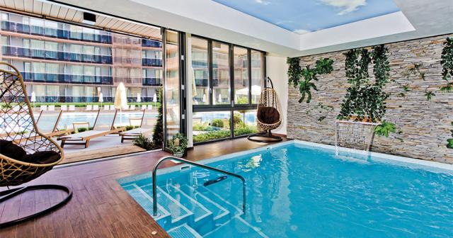 Galeon-Residence-and-Spa-POOL
