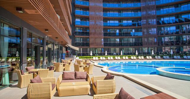 Galeon-Residence-and-Spa-POOL3