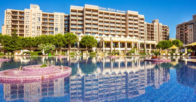 Barcelo-Royal-Beach-POOL-2021-01