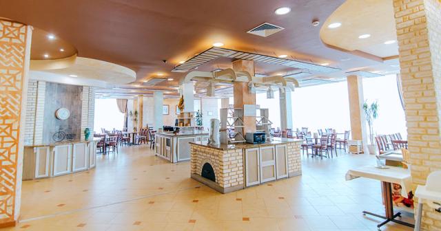 Tiara-Beach-BUFFET-2021