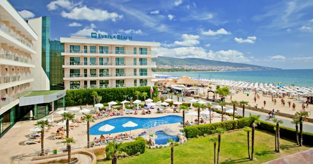 Dit-Evrika-Beach-Club-MAIN-2025